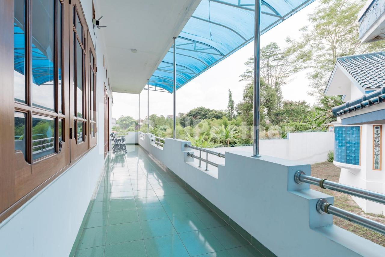 Biru Homestay Bandung Mitra Reddoorz Экстерьер фото