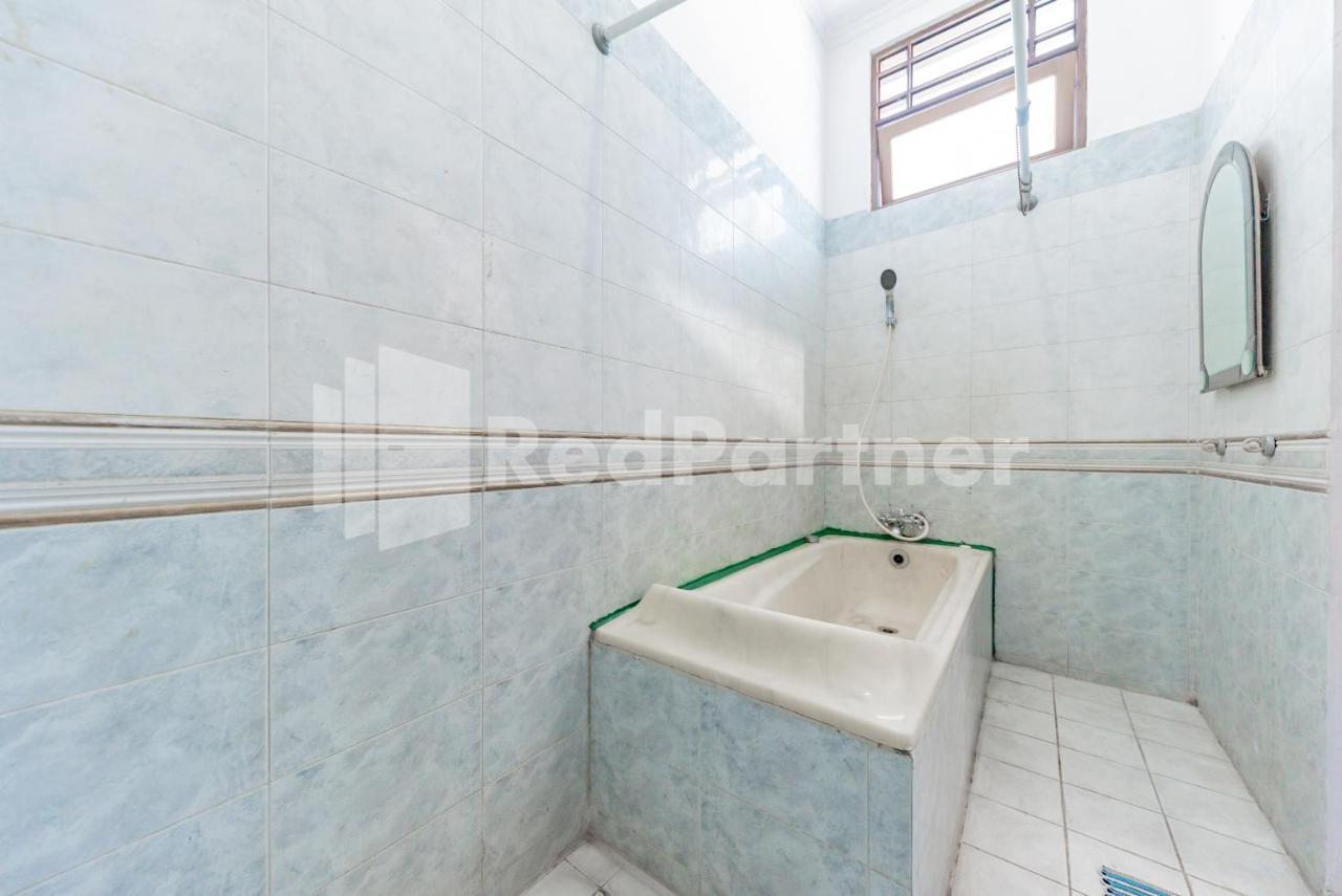 Biru Homestay Bandung Mitra Reddoorz Экстерьер фото