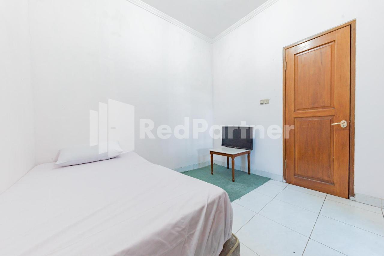 Biru Homestay Bandung Mitra Reddoorz Экстерьер фото