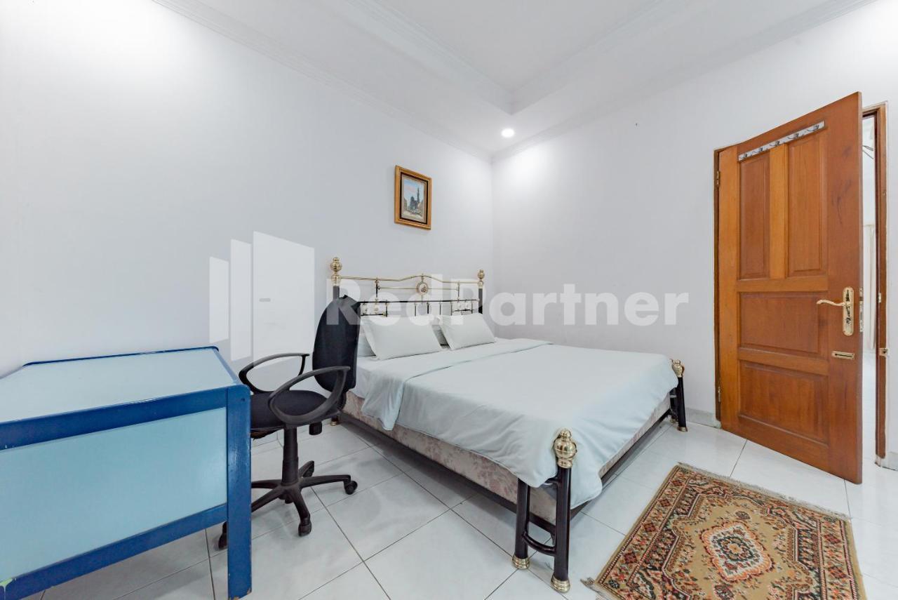 Biru Homestay Bandung Mitra Reddoorz Экстерьер фото