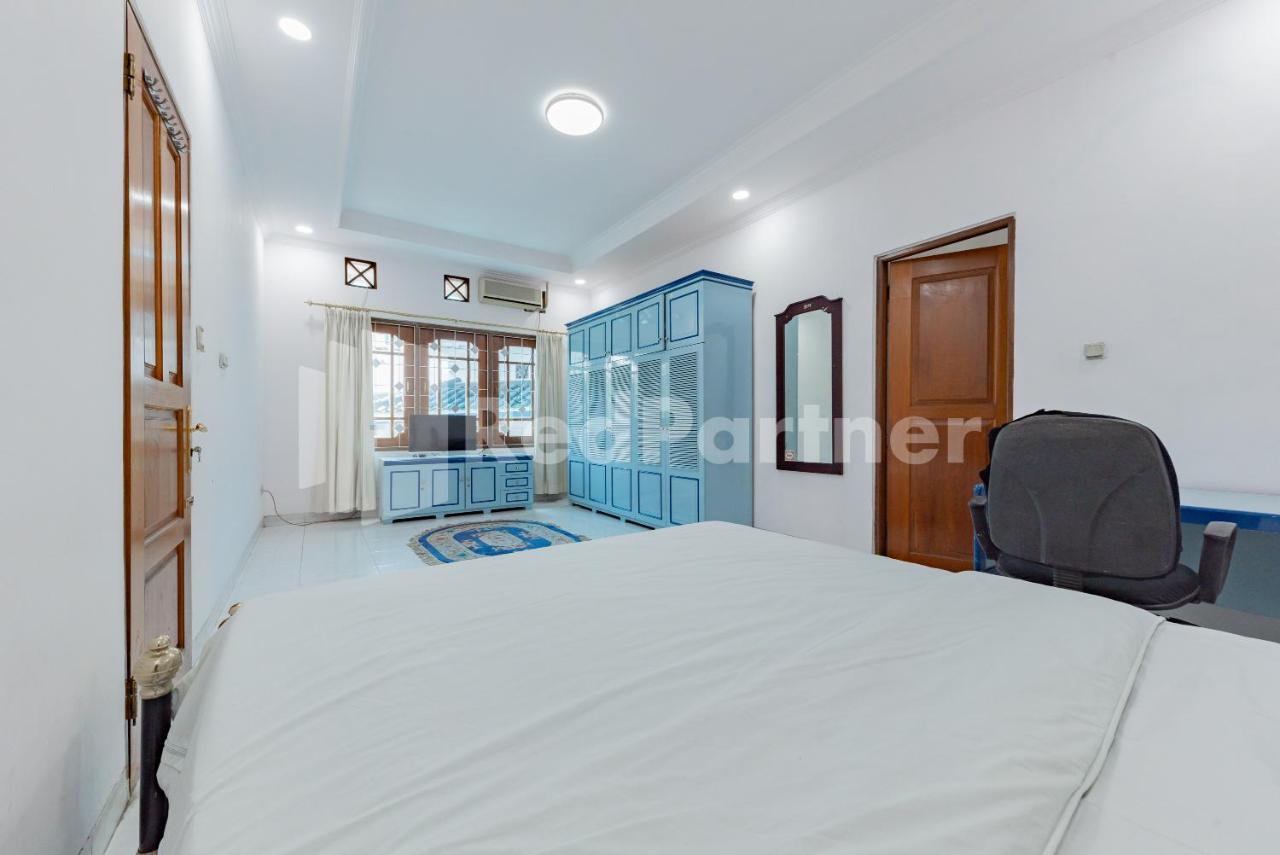 Biru Homestay Bandung Mitra Reddoorz Экстерьер фото